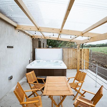 The Byre At Conker Tree Cottages Saintfield 외부 사진
